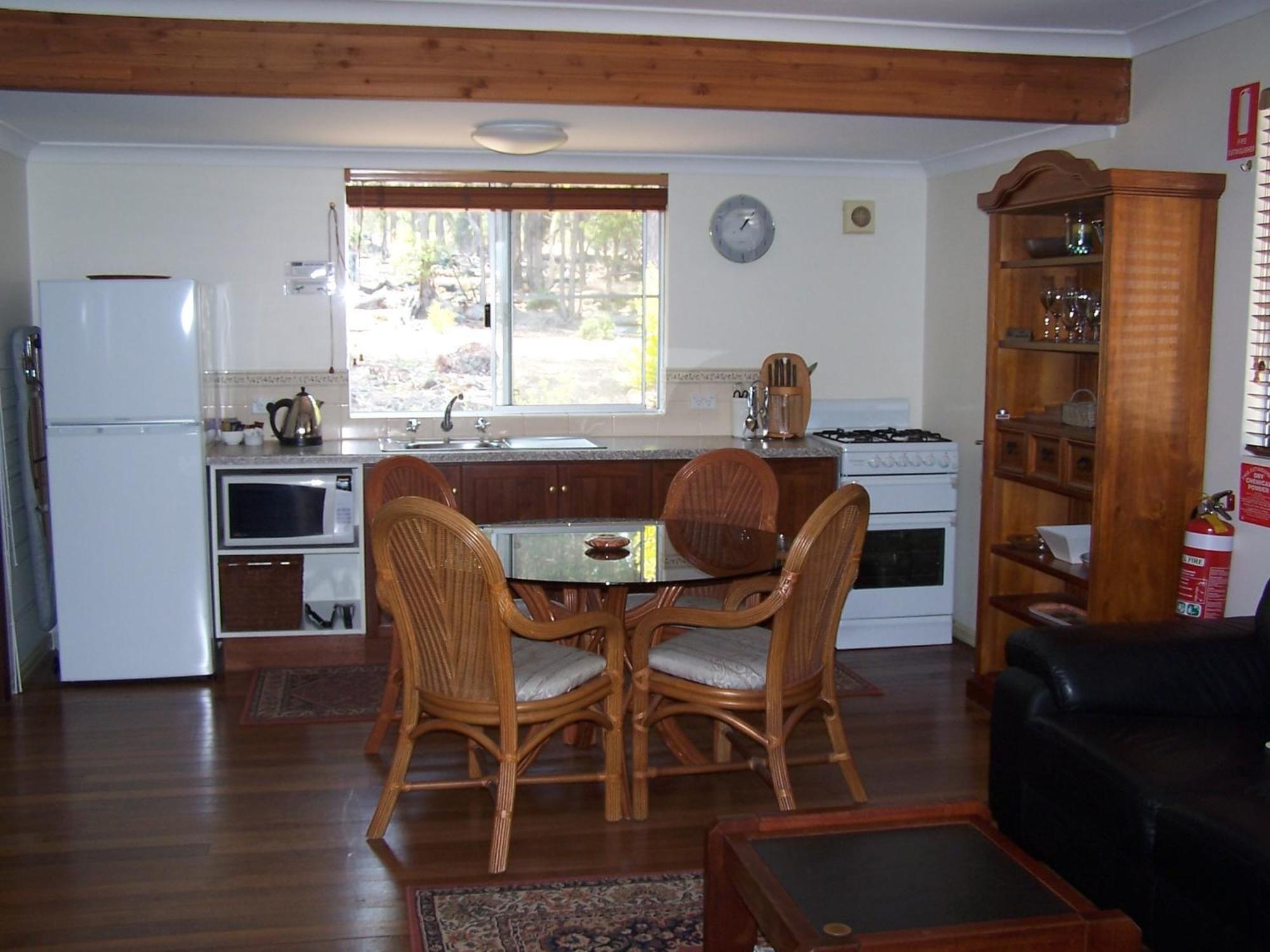 Jarrah Glen Cabins Nannup Rom bilde